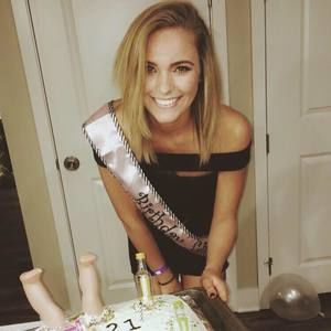 Meet your Posher, Riley